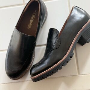 Women’s  Black Loafers Sz 8